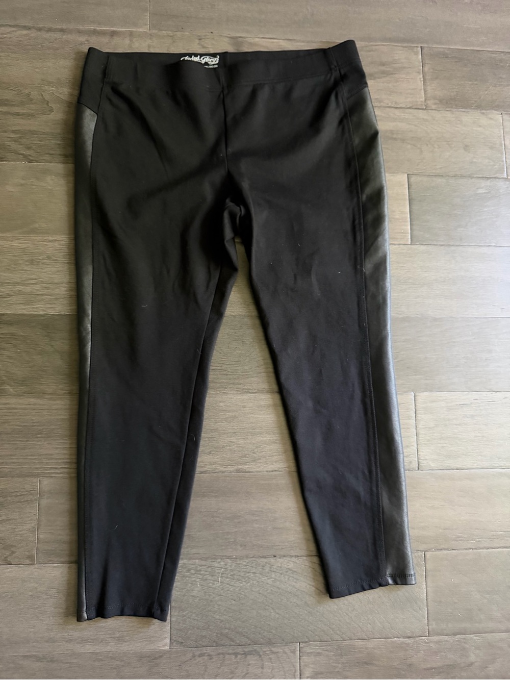 Faded Glory Black Ponte Leggings with Tuxedo Stripe